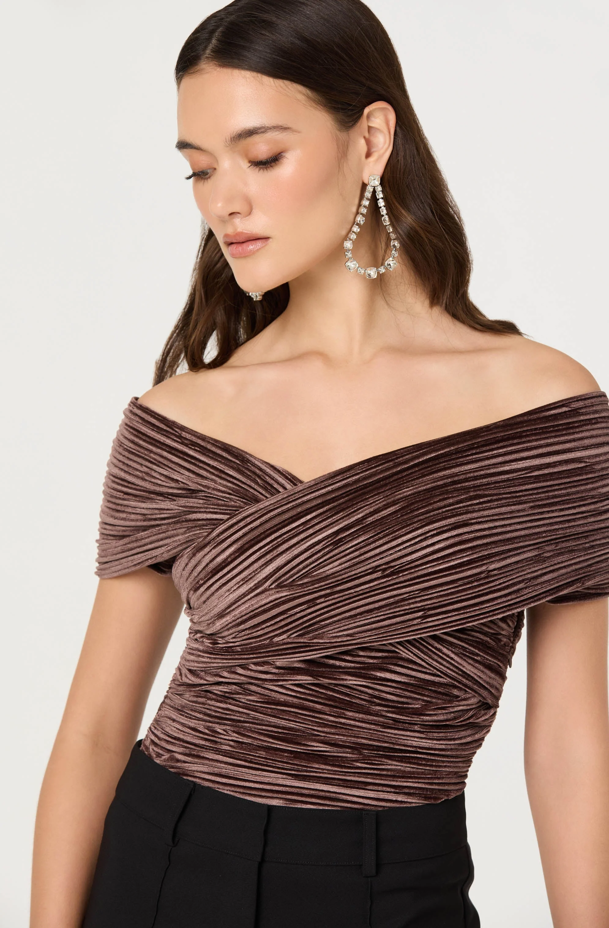 Mallina Velvet Off Shoulder Top - Image 4