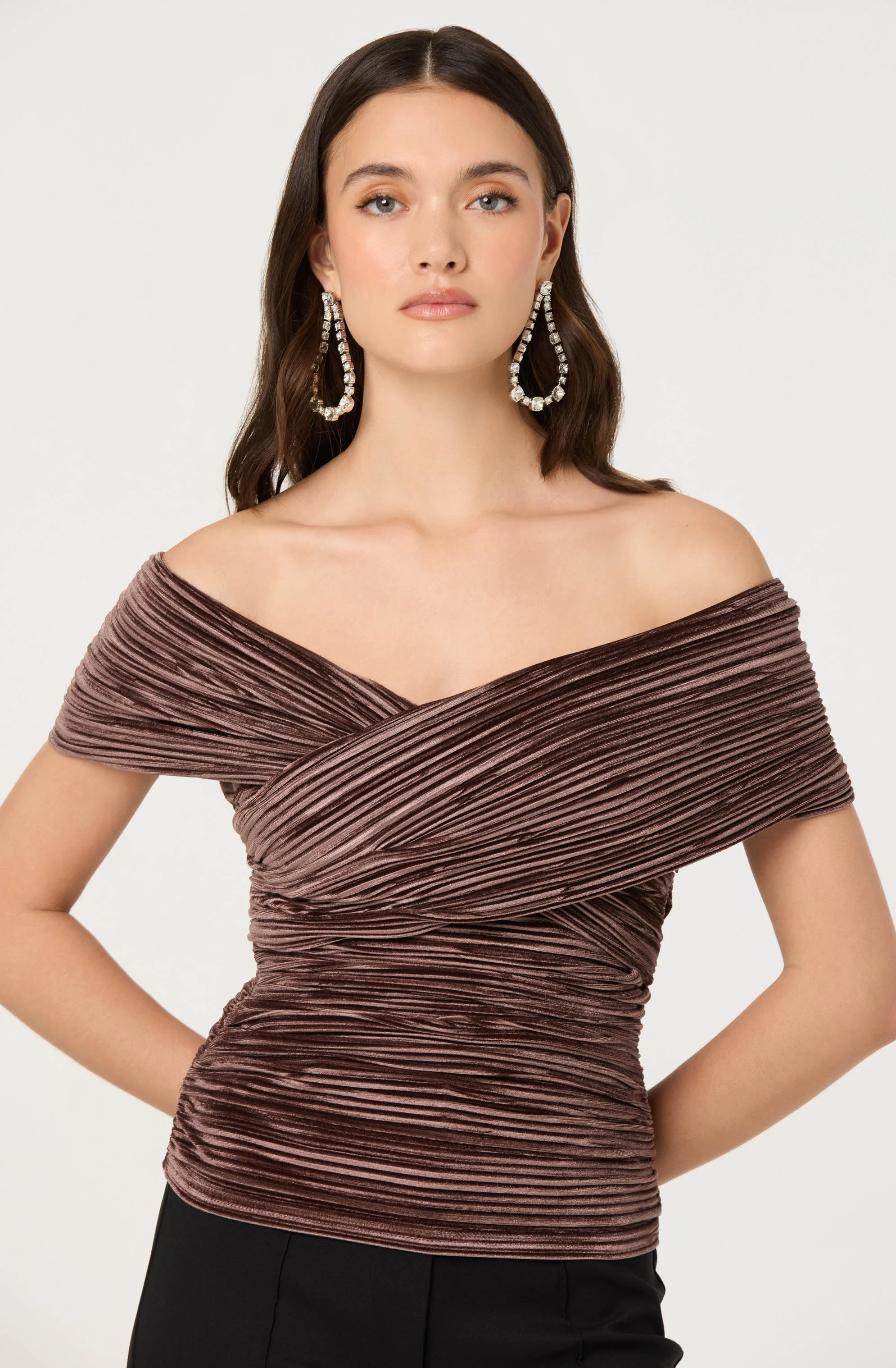 Mallina Velvet Off Shoulder Top - Image 5