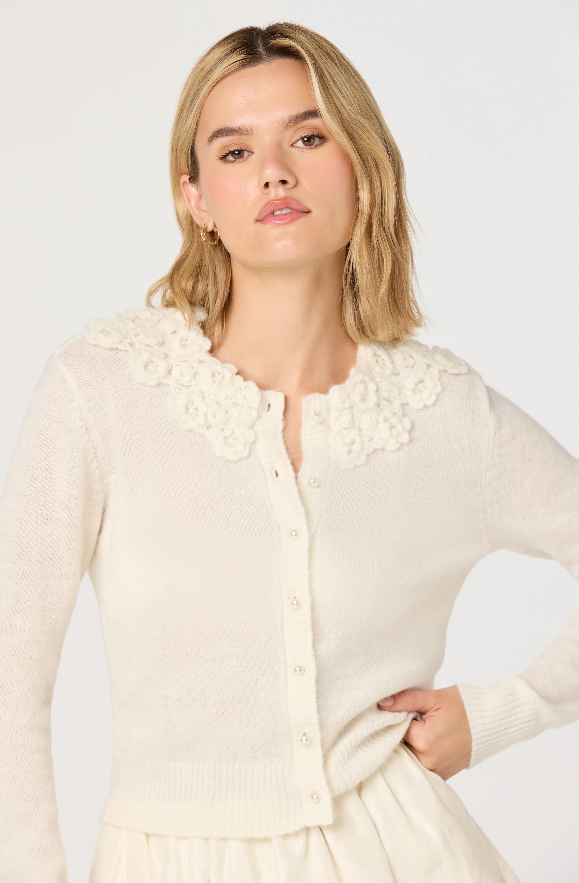 Meadow Floral Appliqué Collar Cardigan