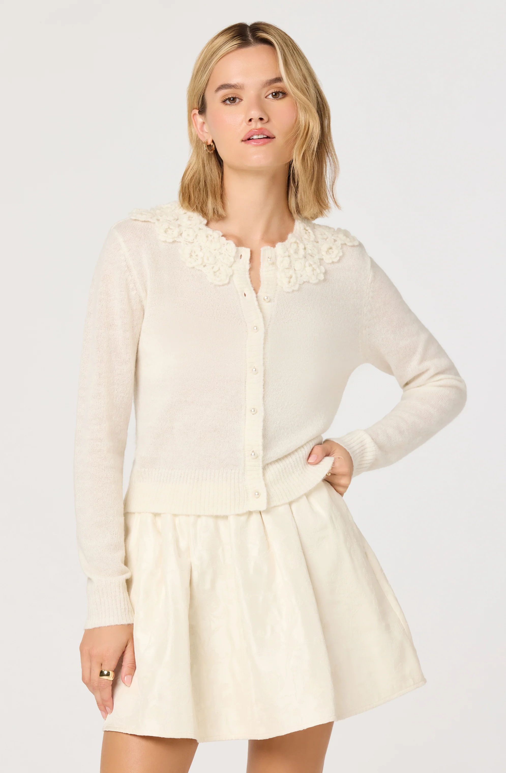 Meadow Floral Appliqué Collar Cardigan - Image 2