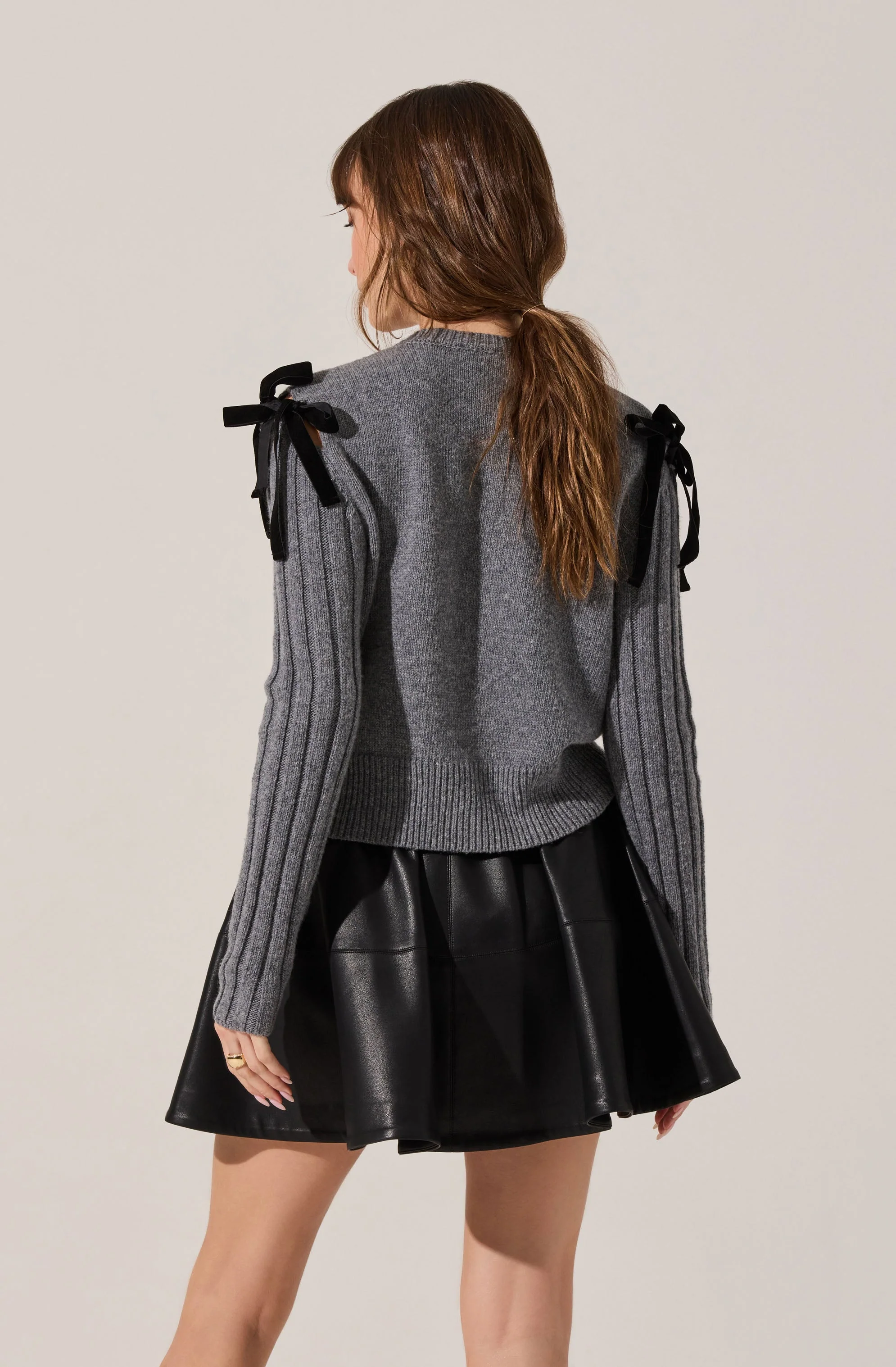 Melvie Bow Detail Cardigan - Image 3