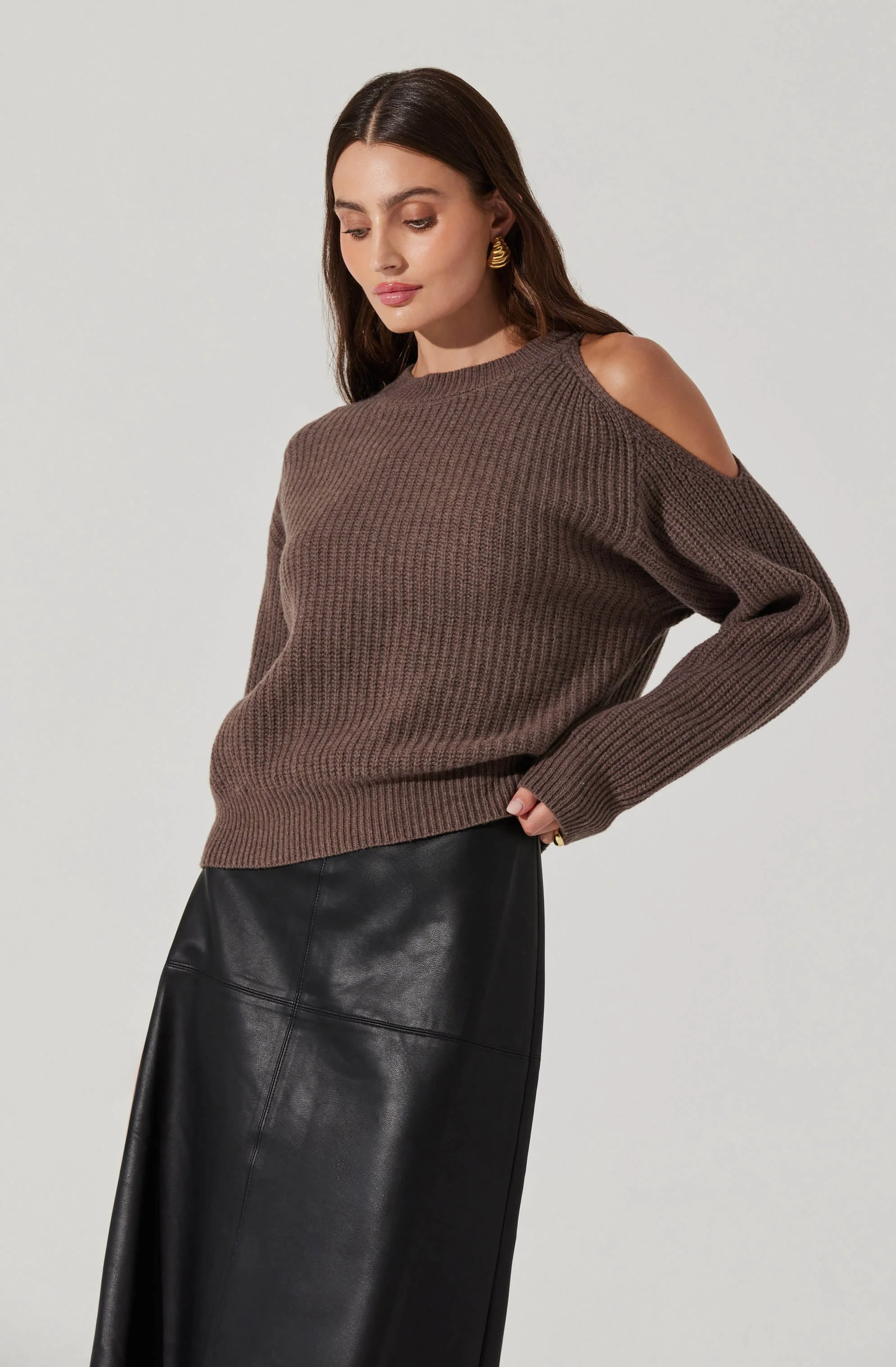 Millicent Ribbed Cold Shoulder Sweater - Image 9