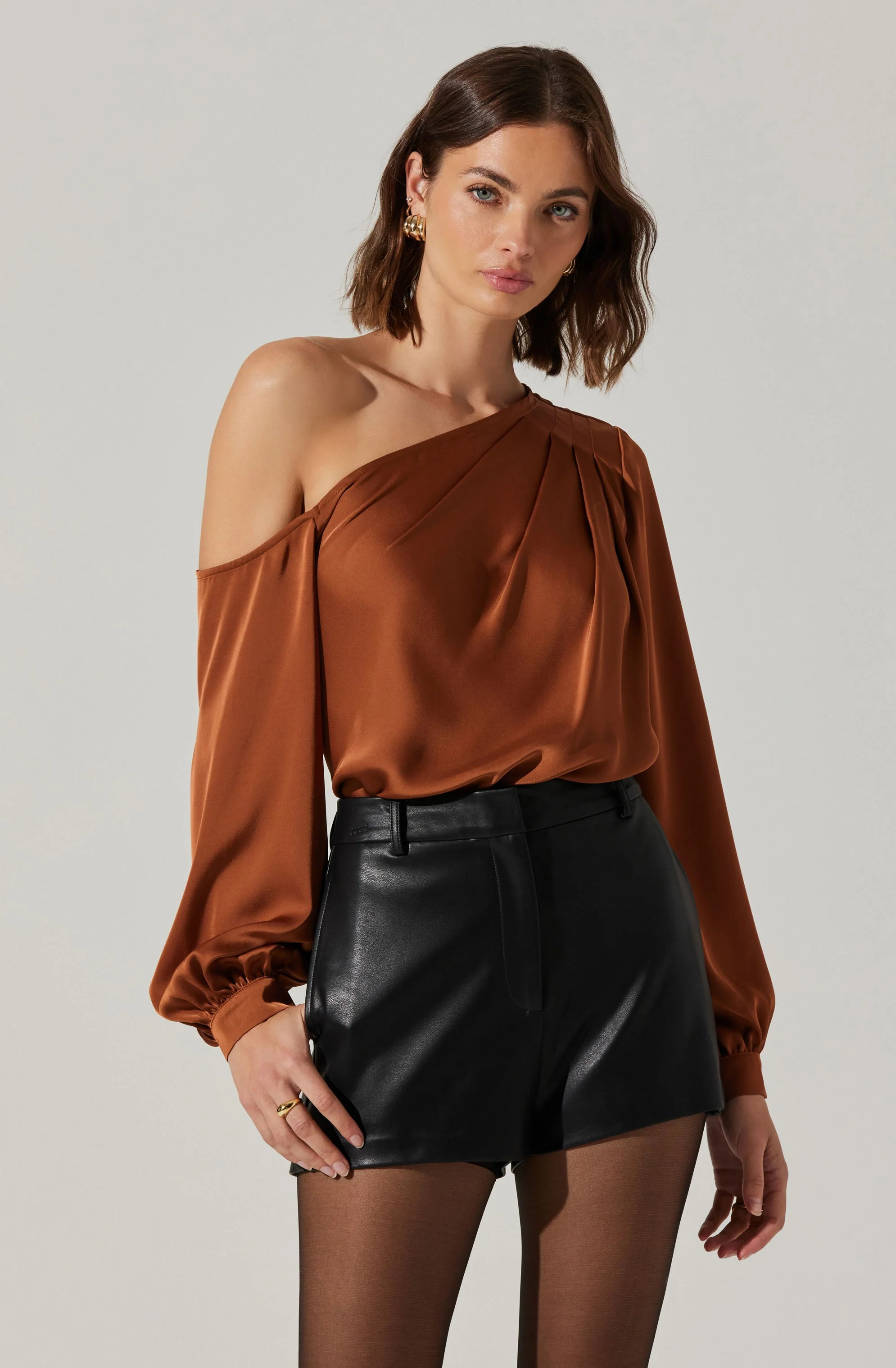 Nieves Satin One Shoulder Top - Image 7
