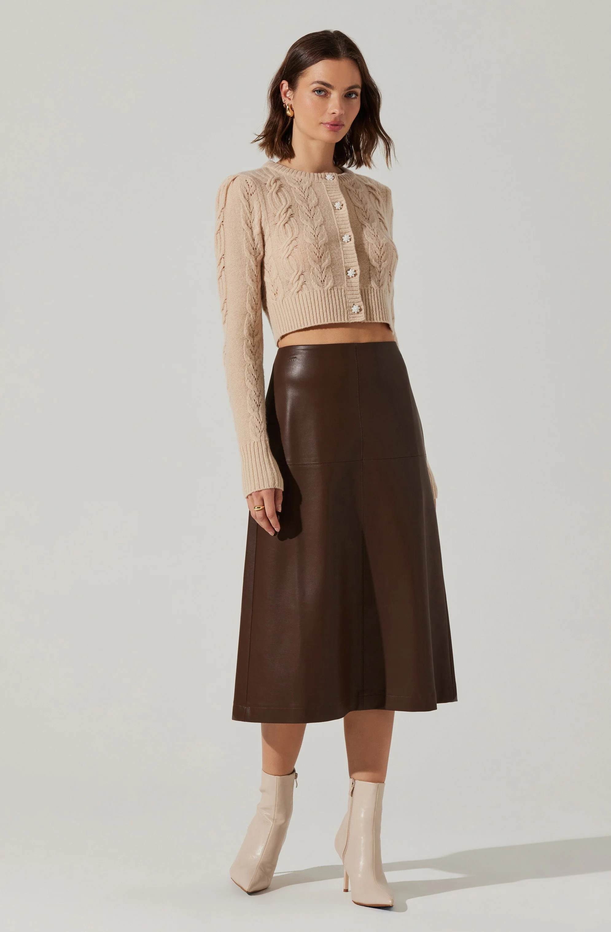 Peri Cable Knit Cropped Cardigan - Image 2