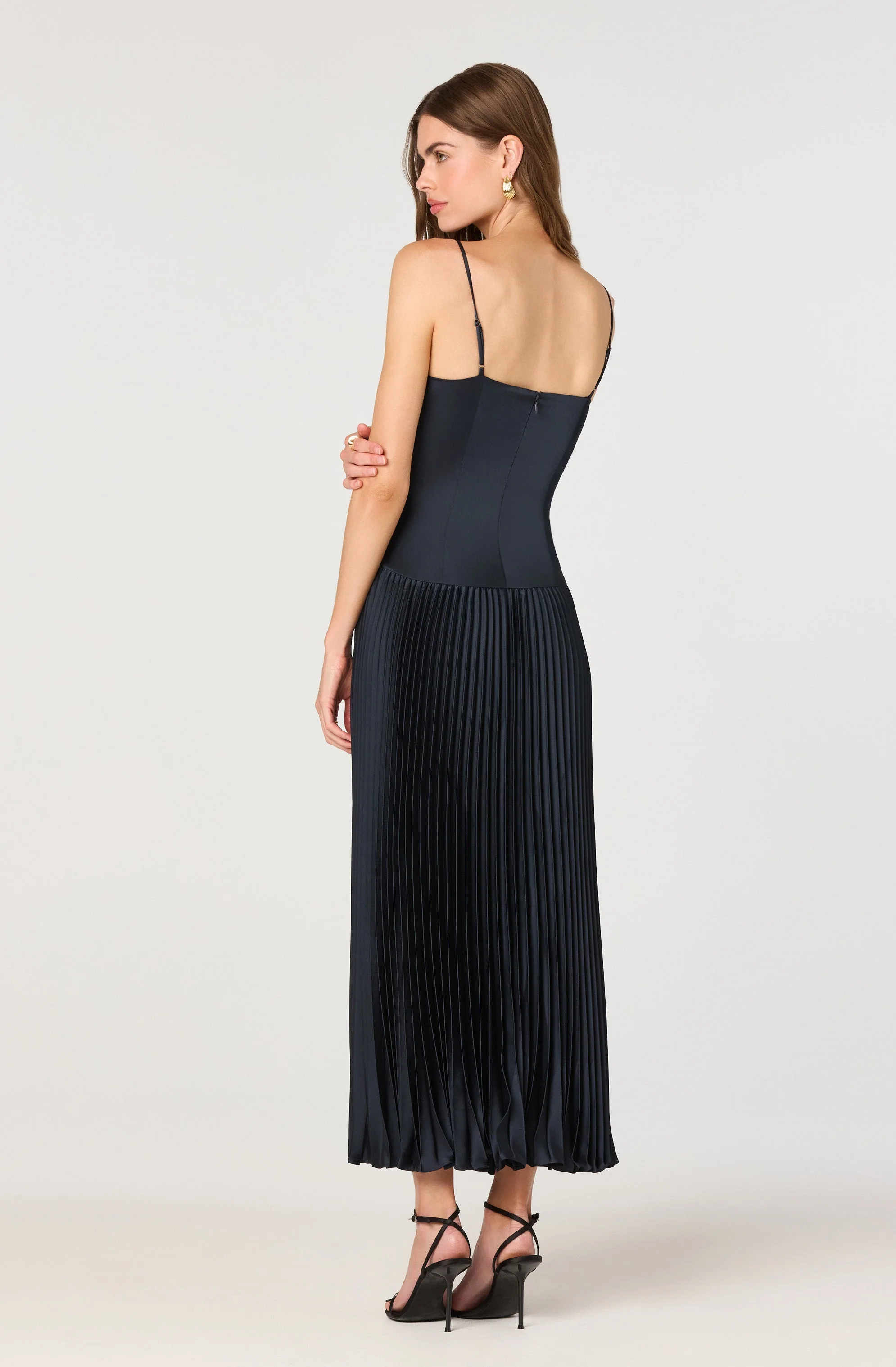 Pleated Drop Waist Maxi Dress - Image 12