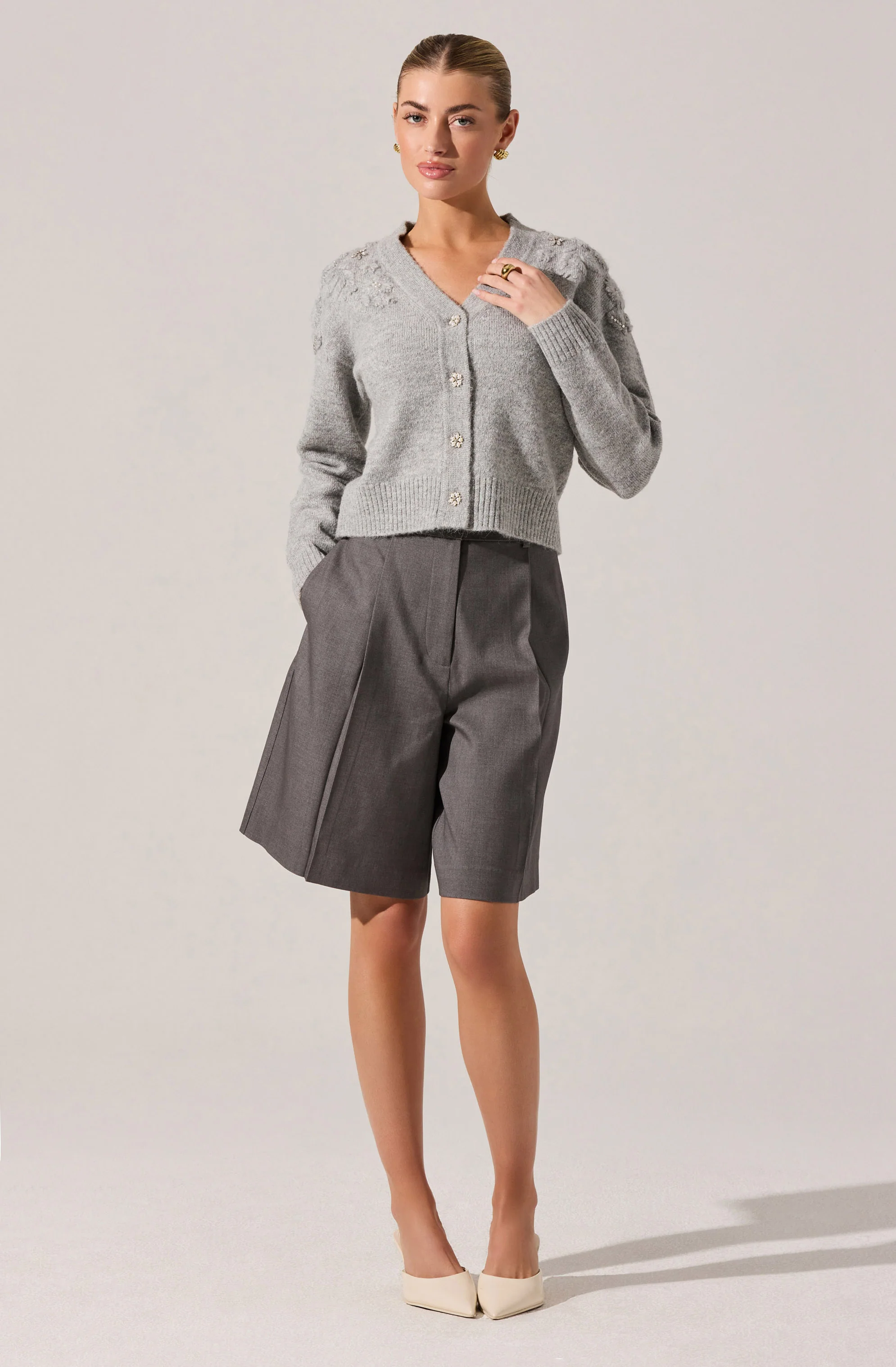 Quillie Pleated Tailored Bermuda Shorts - Image 3