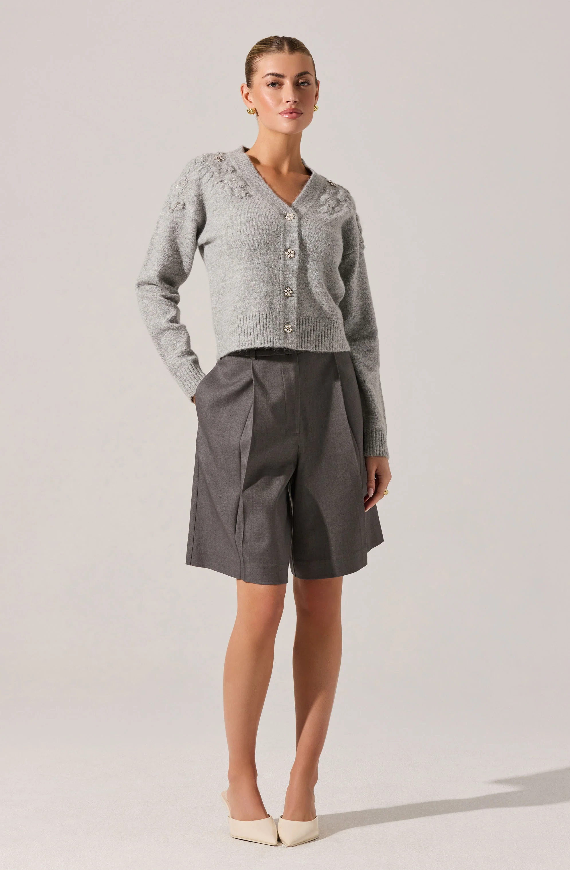 Quillie Pleated Tailored Bermuda Shorts - Image 6