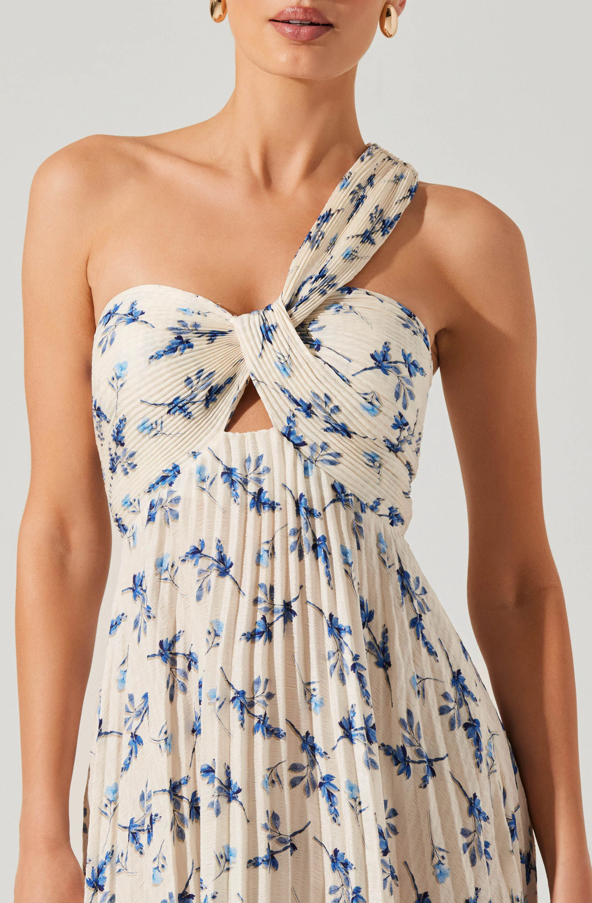Rasya Pleated Floral Maxi Dress - Image 4