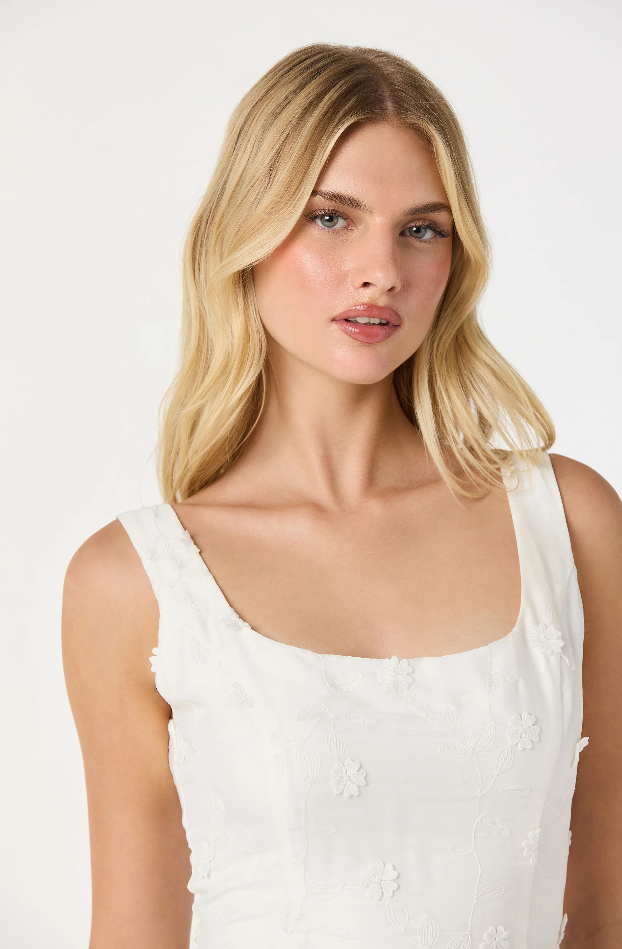 Reina Embroidered Floral Mini Dress - Image 6