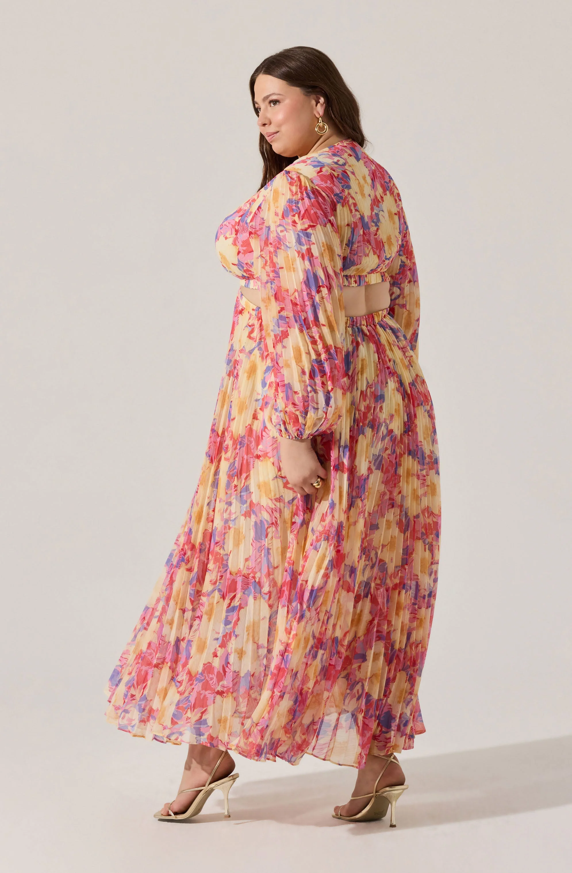 Revery Floral Long Sleeve Maxi Dress - Image 17