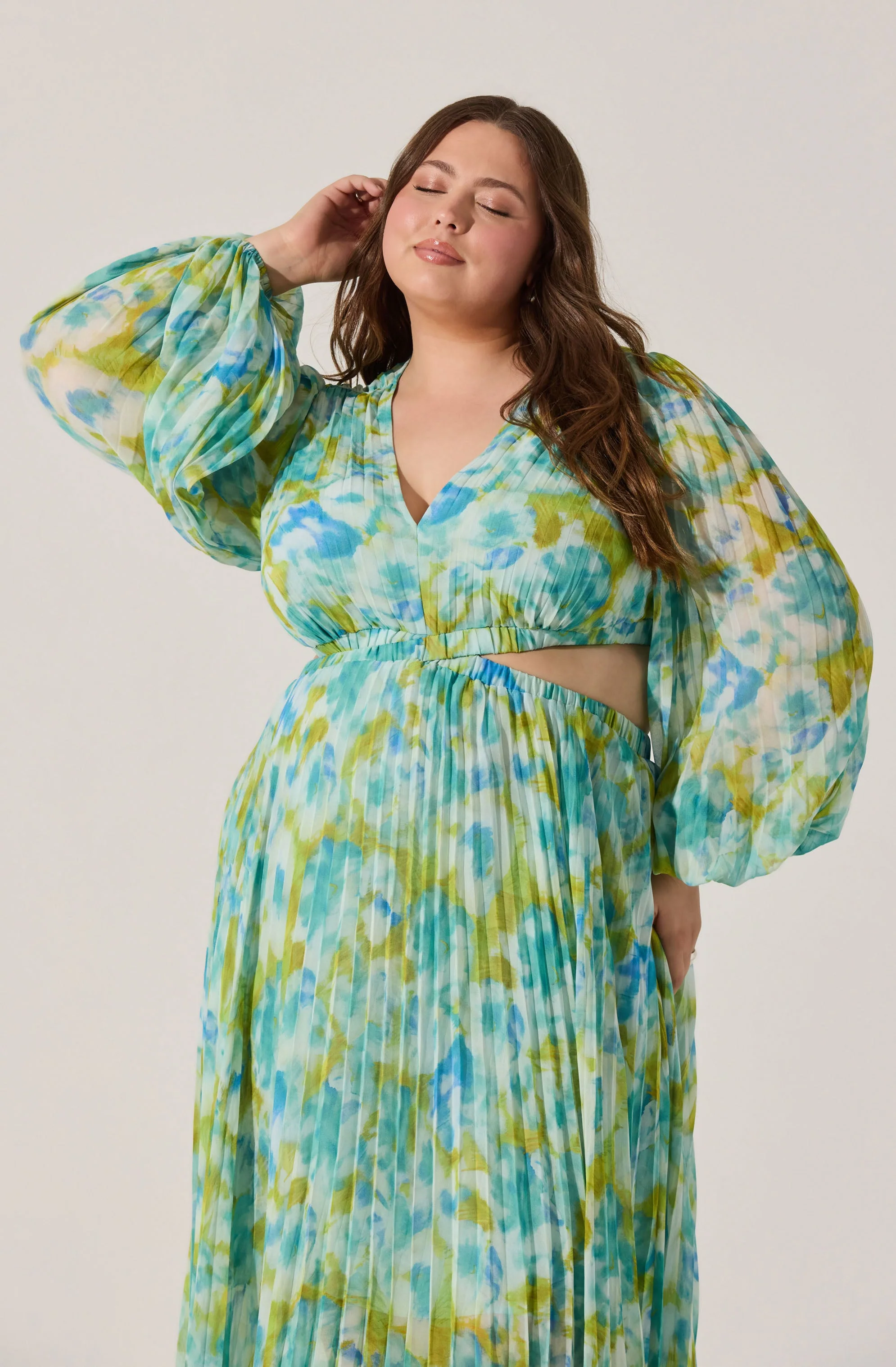 Revery Floral Long Sleeve Maxi Dress - Image 20