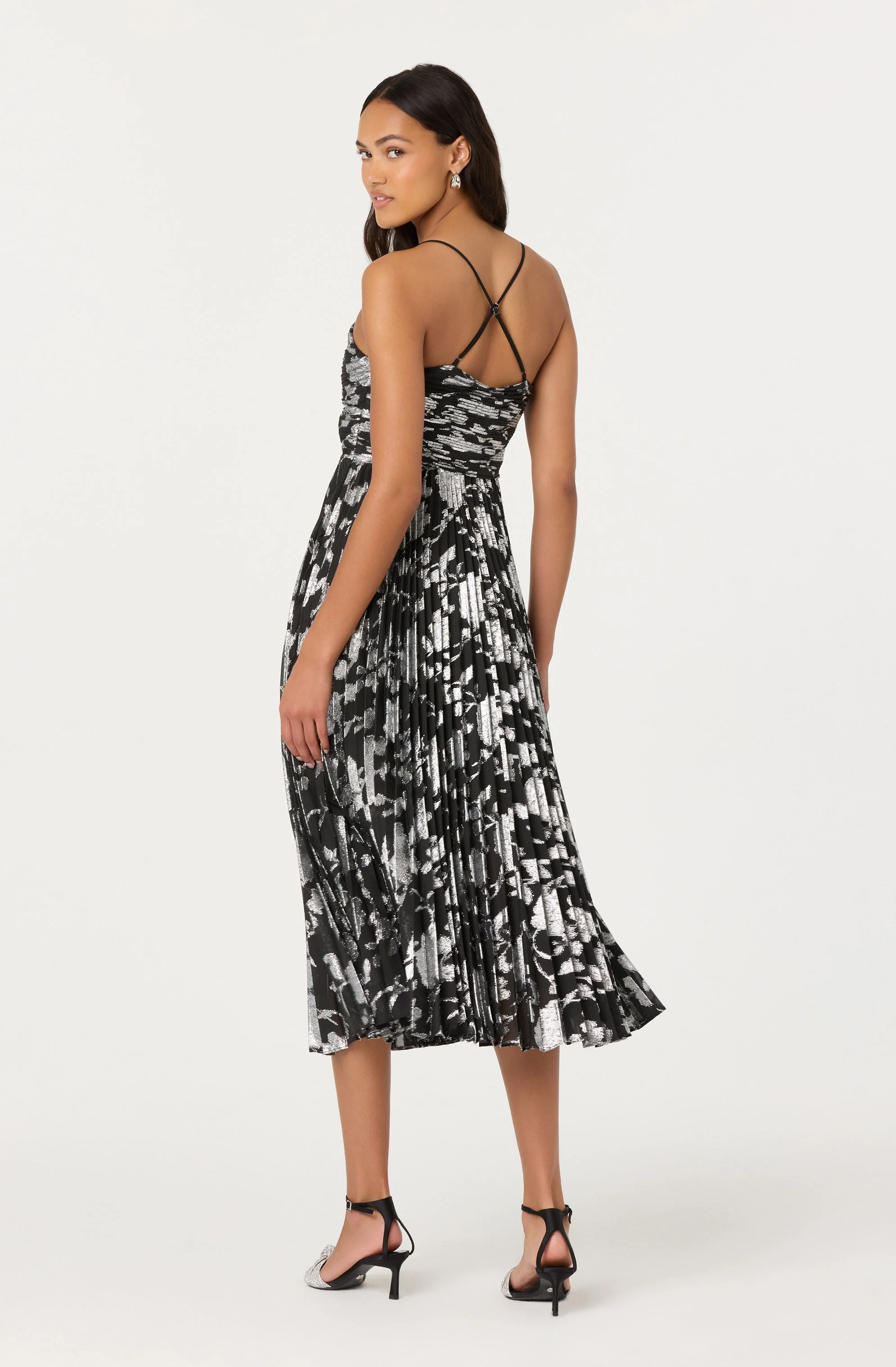 Saoirse Metallic Pleated Midi Dress - Image 5