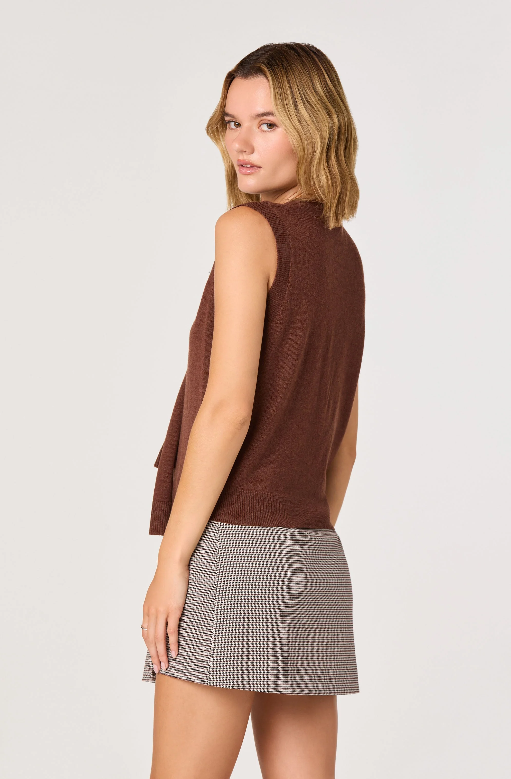 Sleeveless Layered Scarf Sweater - Image 2