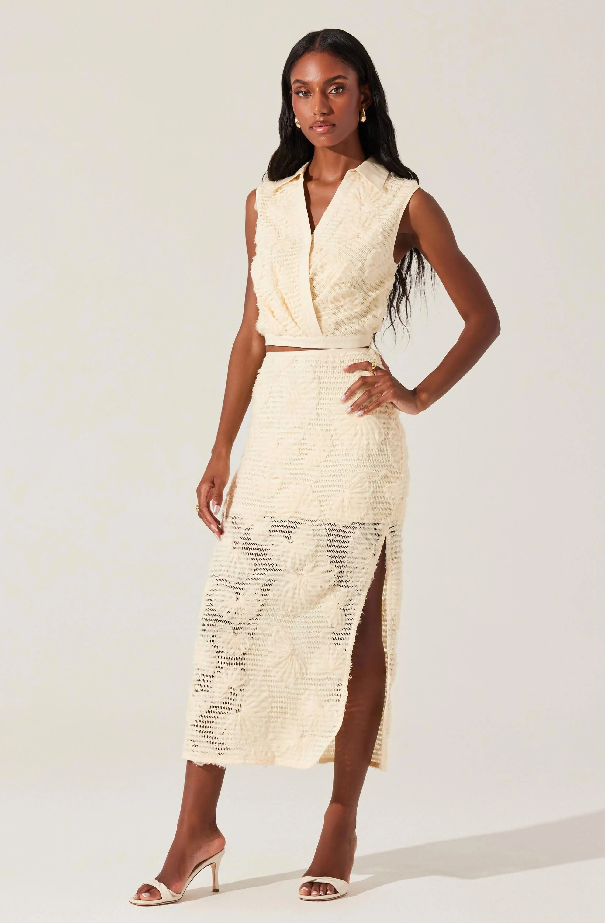 Sol Textured Floral Knit Midi Skirt - Image 3