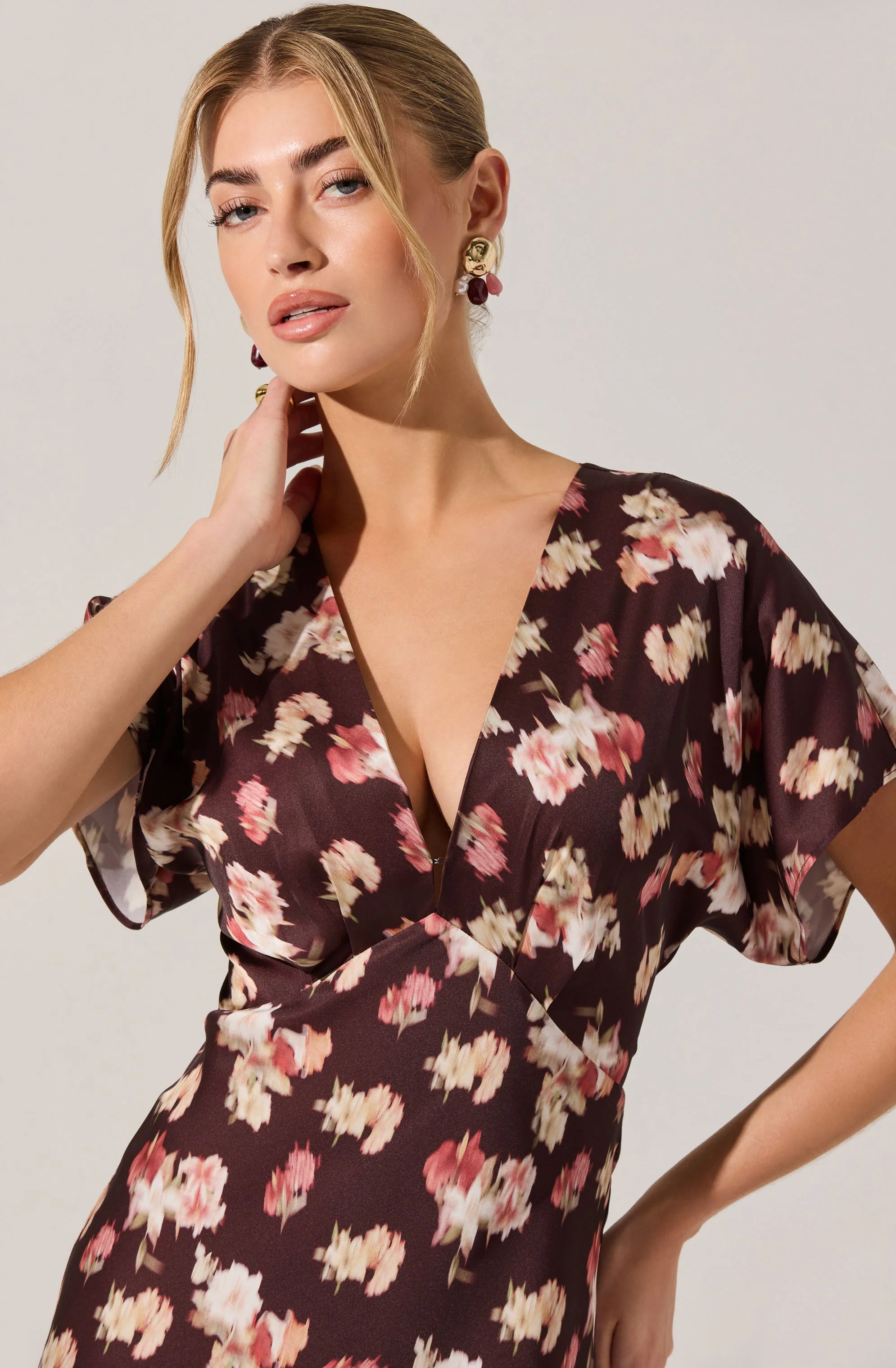 Talyha Floral Satin V-Neck Midi Dress - Image 2