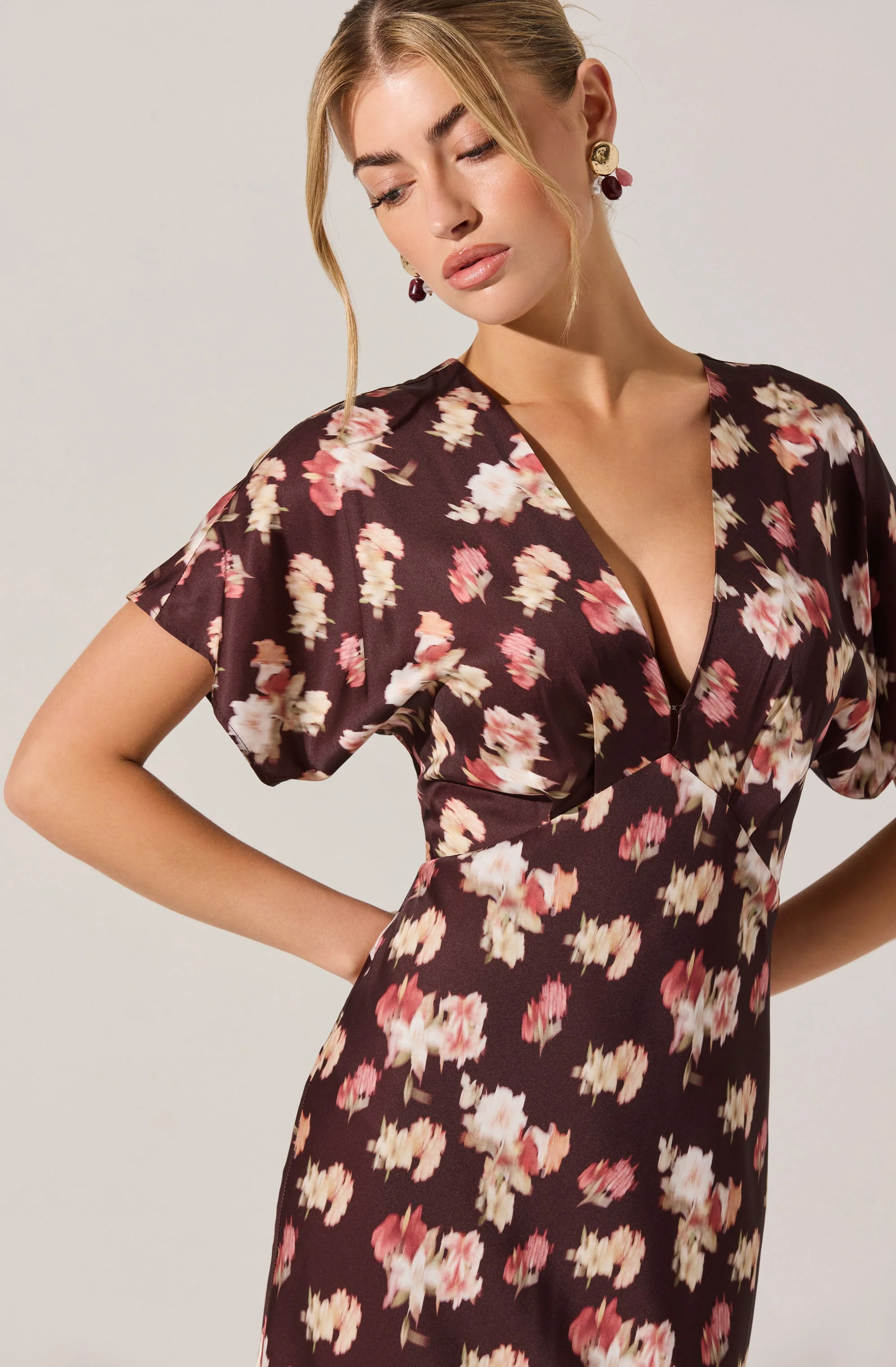 Talyha Floral Satin V-Neck Midi Dress - Image 4