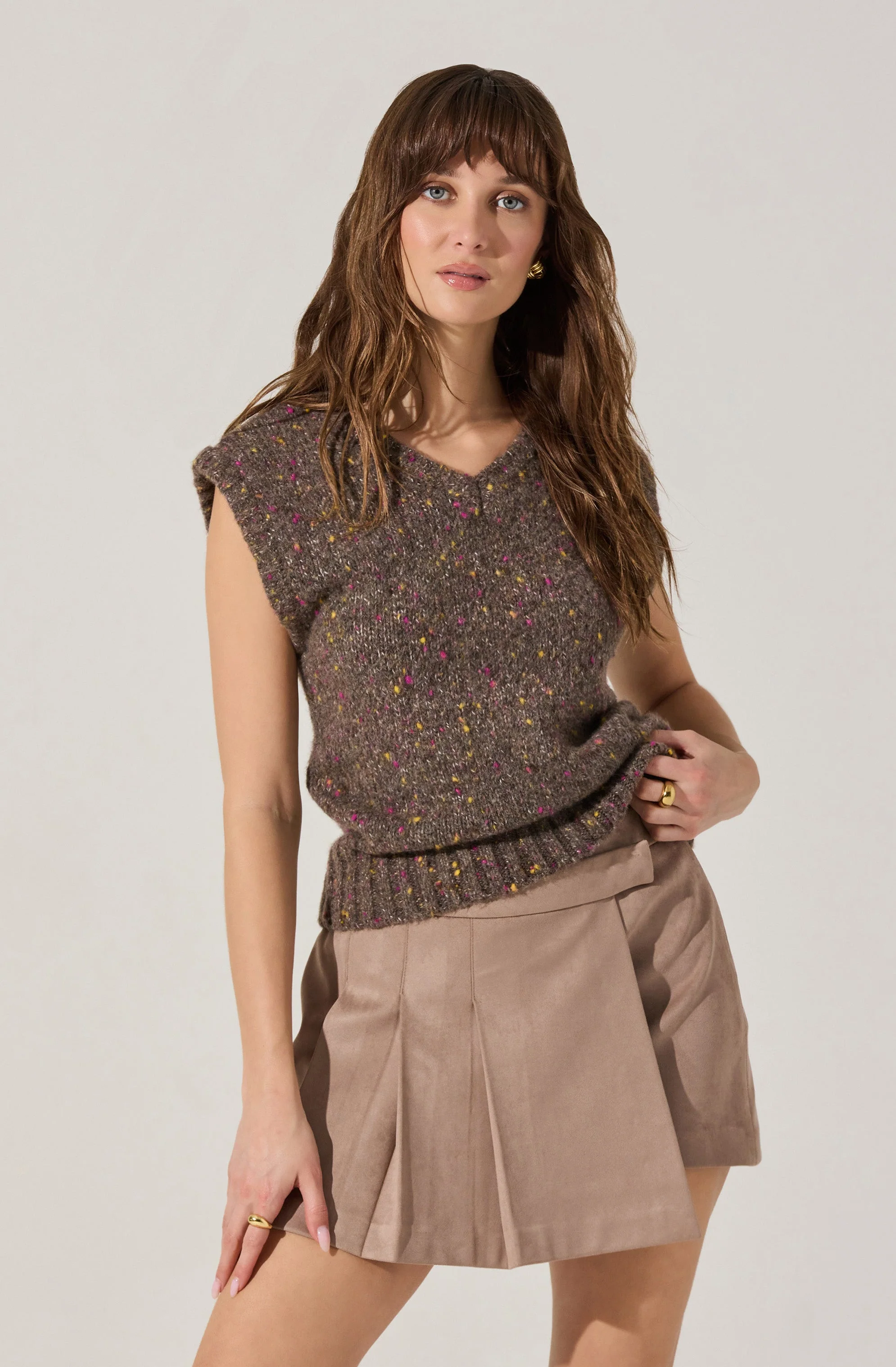 Taytum V-Neck Sweater Vest - Image 3