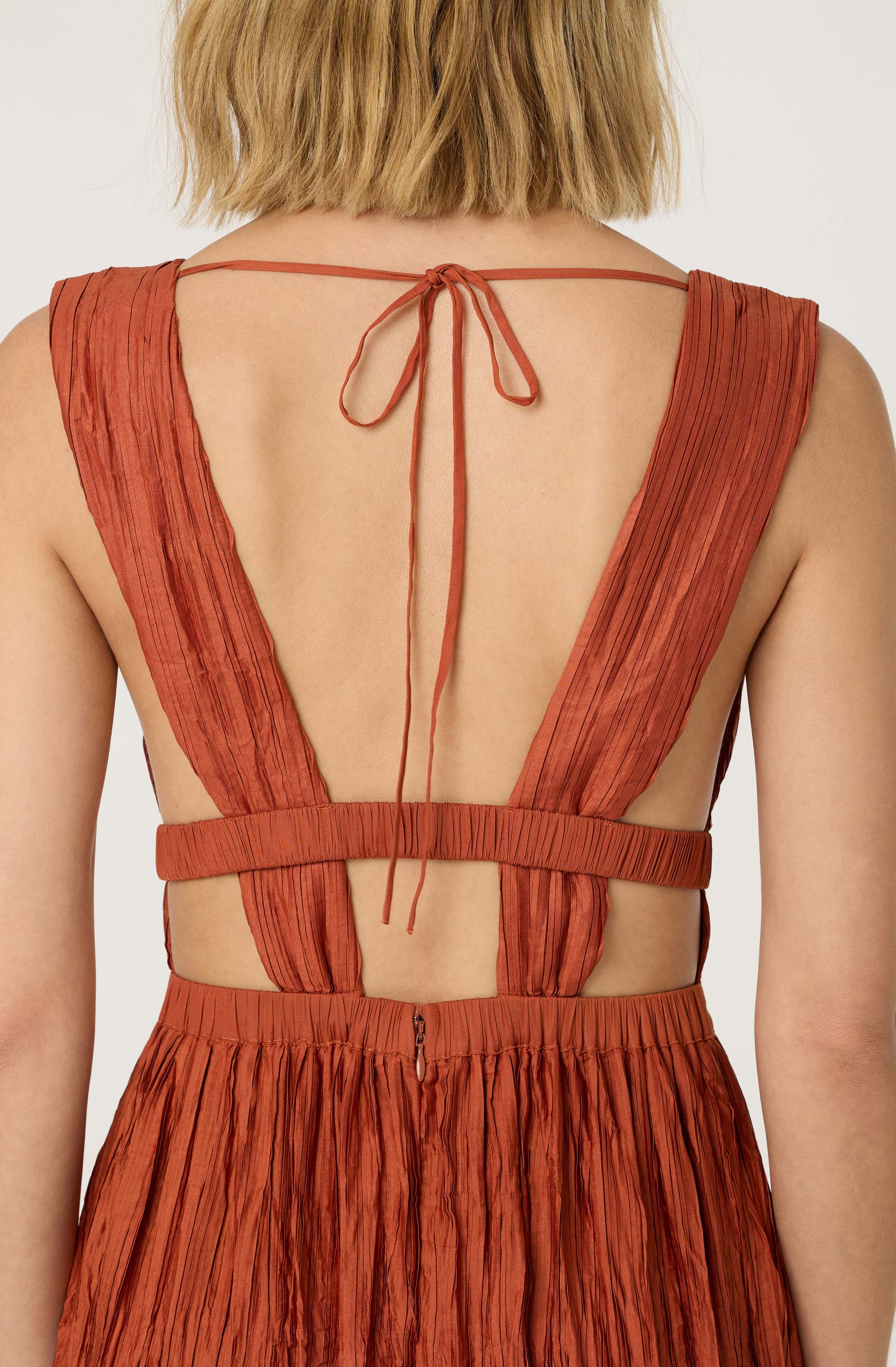 Tesni Pleated Maxi Dress - Image 16