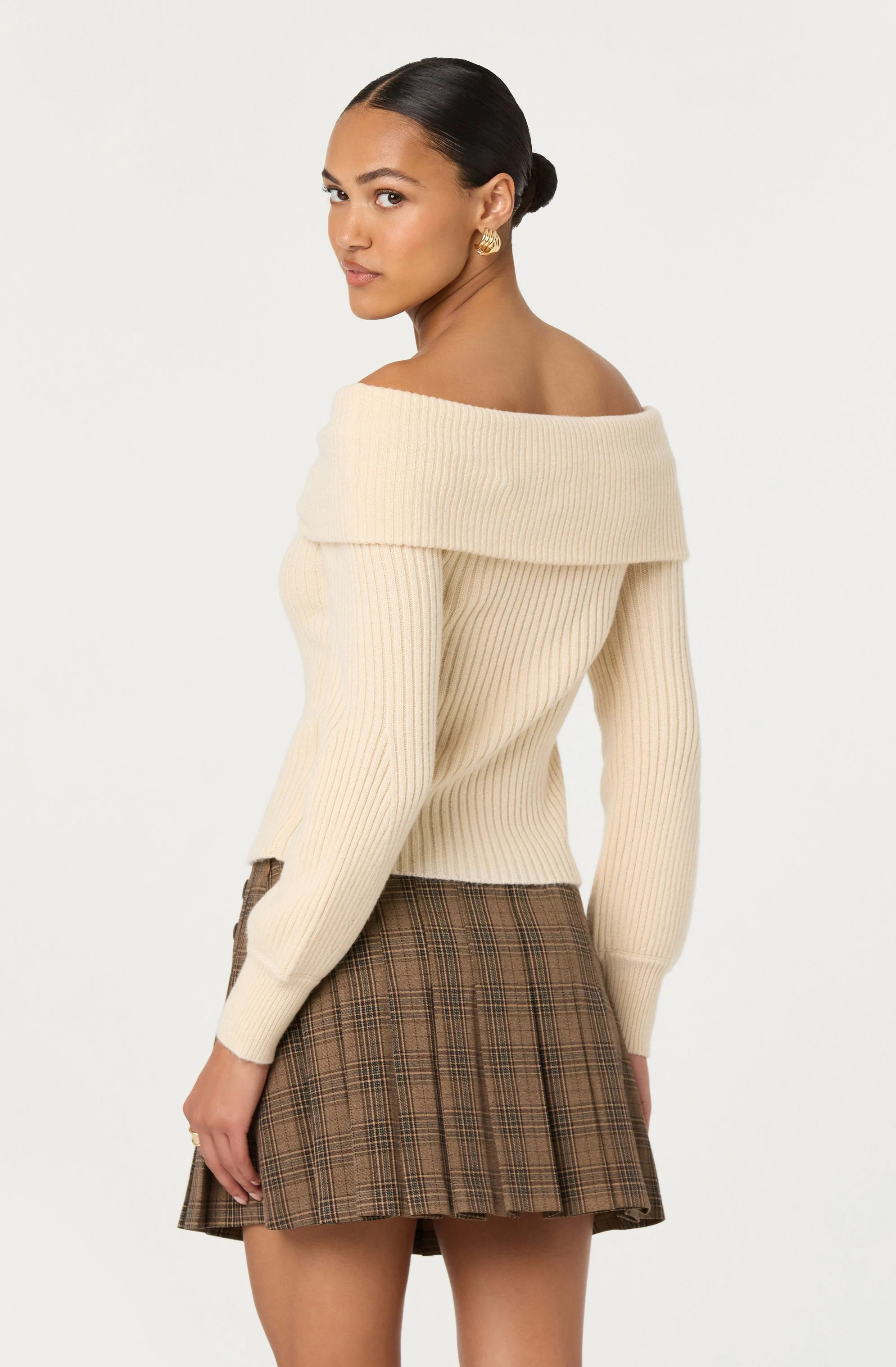 Tilde Twist Off Shoulder Sweater - Image 3