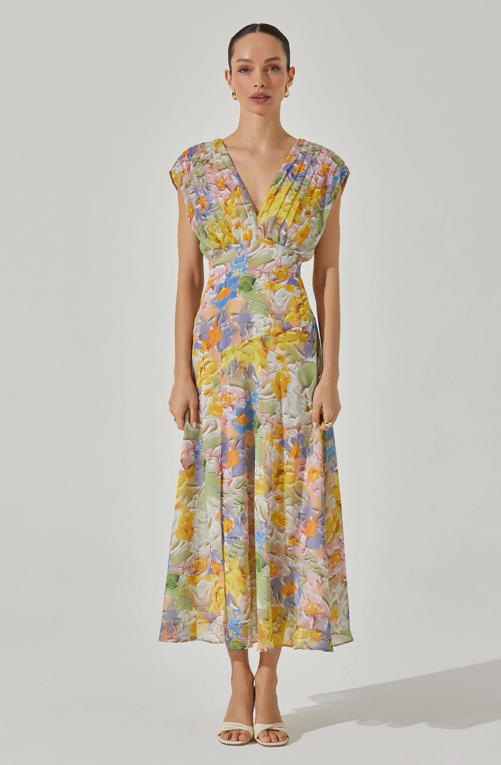 V-Neck Pleated Floral Midi Dress - Image 9