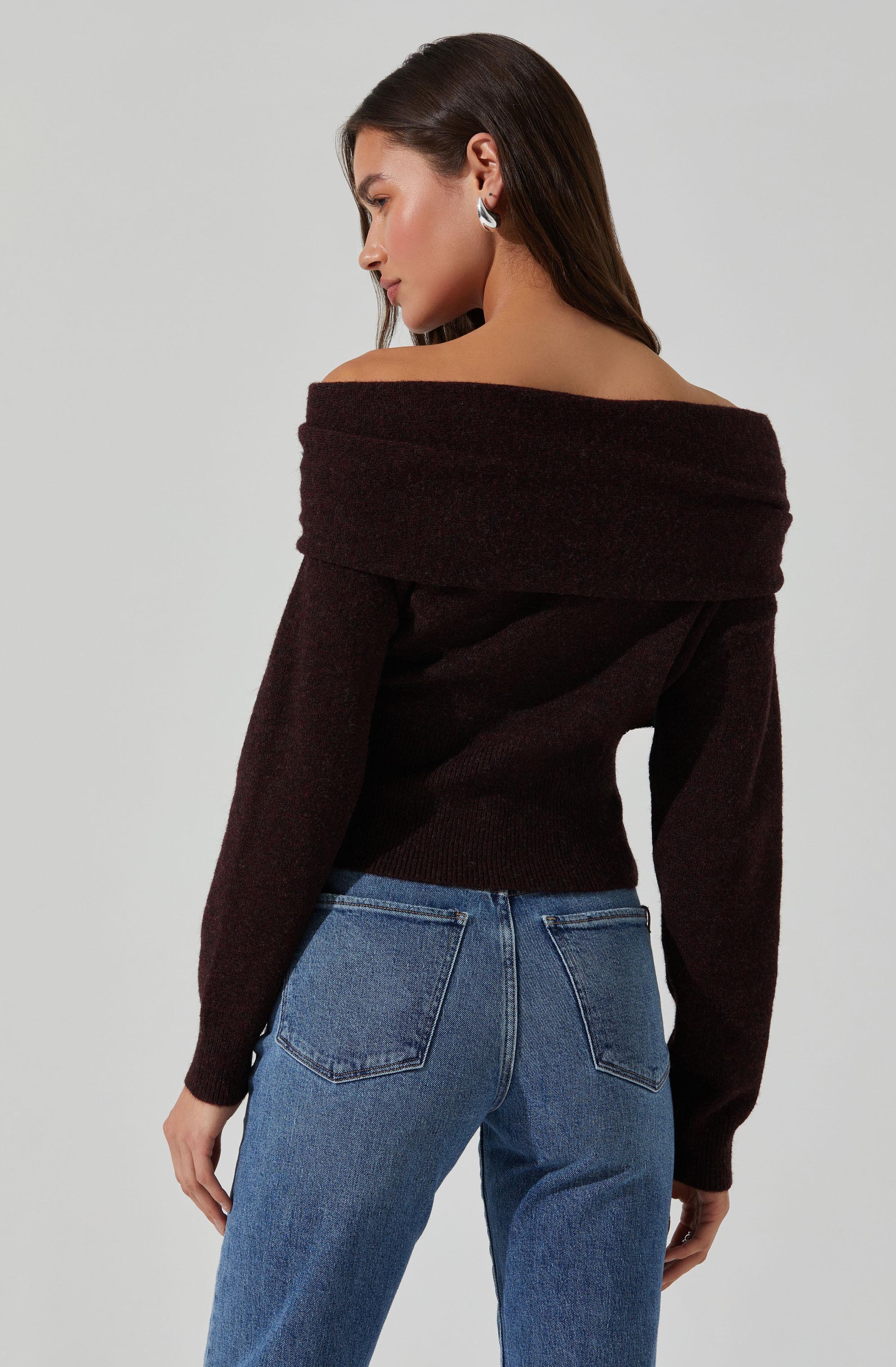 Wylie Off Shoulder Sweater - Image 10